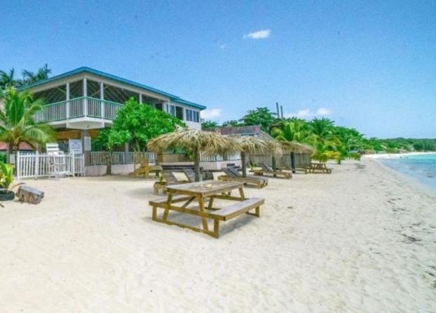 Tamboo Resort Negril Exterior photo